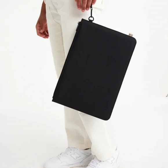 🖤 Beis Black Zippered Pouch - Picture 3 of 4